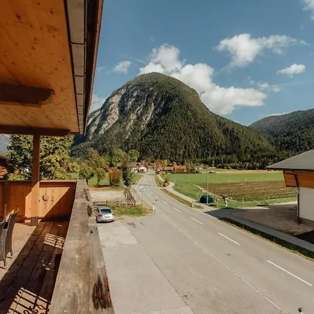 Monty By Monicare 洛伊塔施